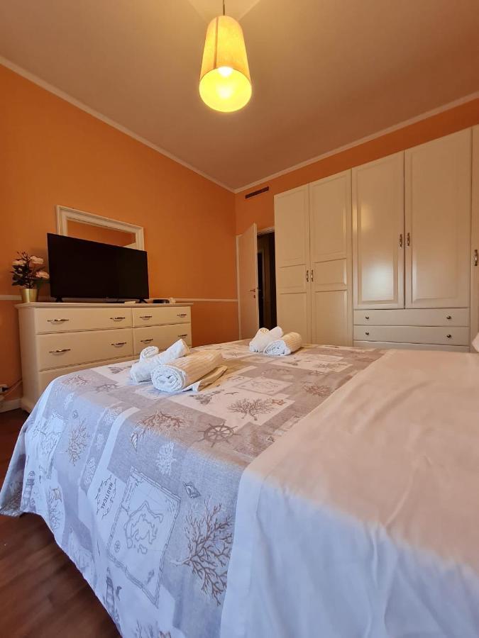 La Maison Blanche كاتانيا المظهر الخارجي الصورة
