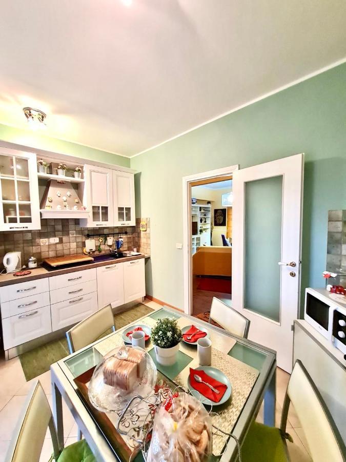 La Maison Blanche كاتانيا المظهر الخارجي الصورة