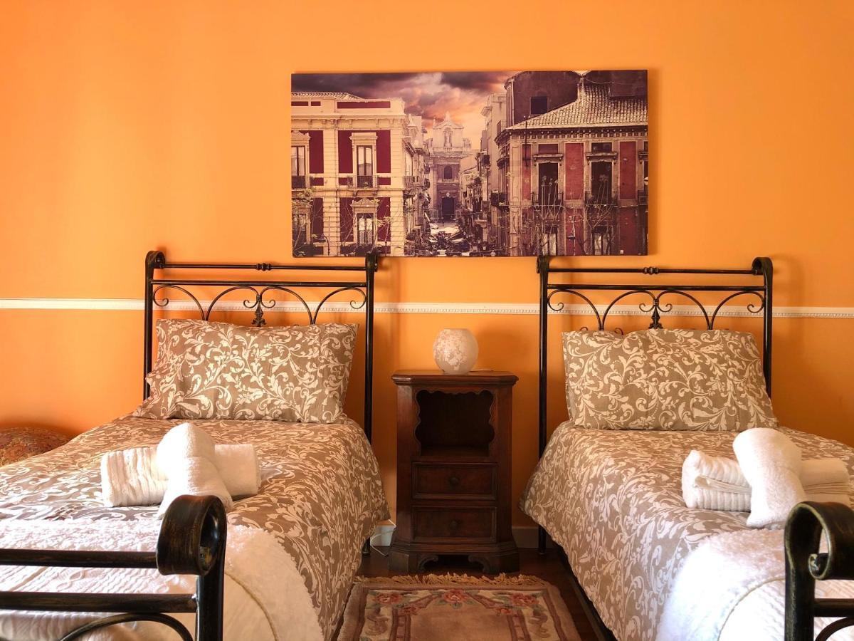 La Maison Blanche كاتانيا المظهر الخارجي الصورة