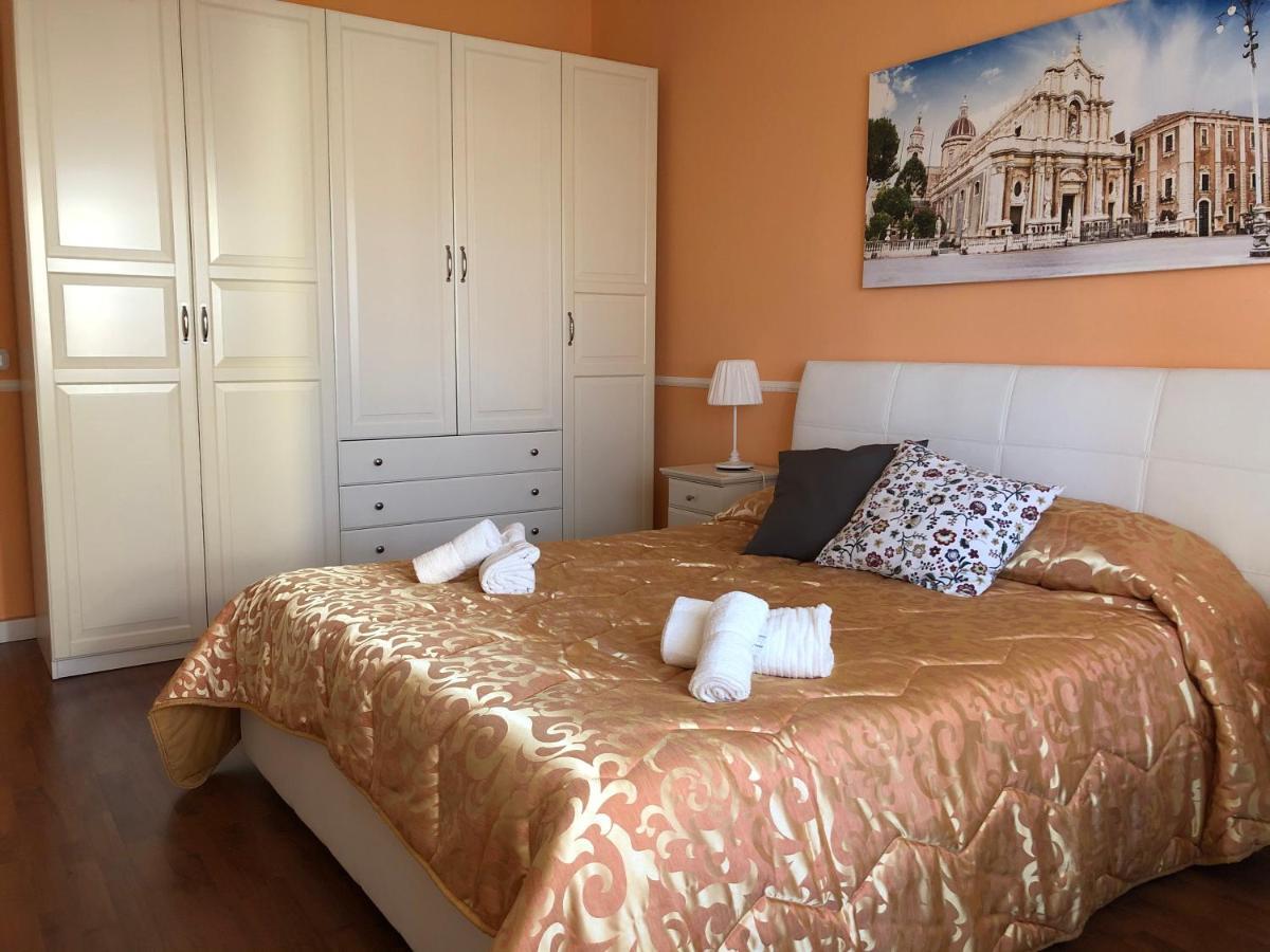 La Maison Blanche كاتانيا المظهر الخارجي الصورة